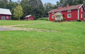 Beautiful Home In Värnamo With Wifi
